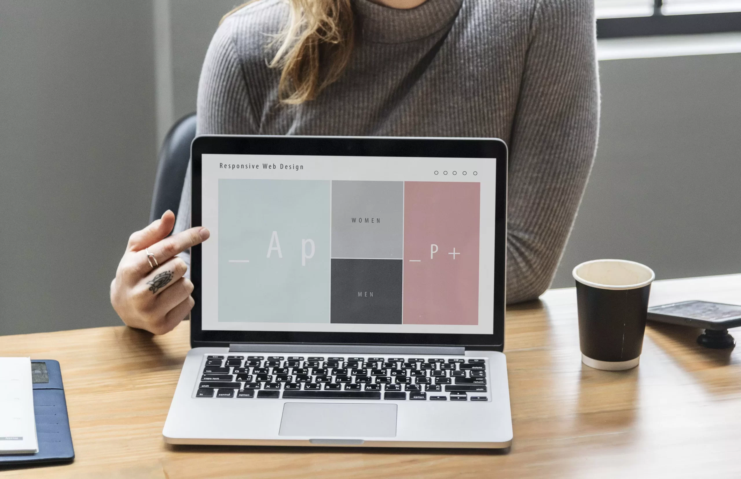 Aesthetic Powerpoint Template Design